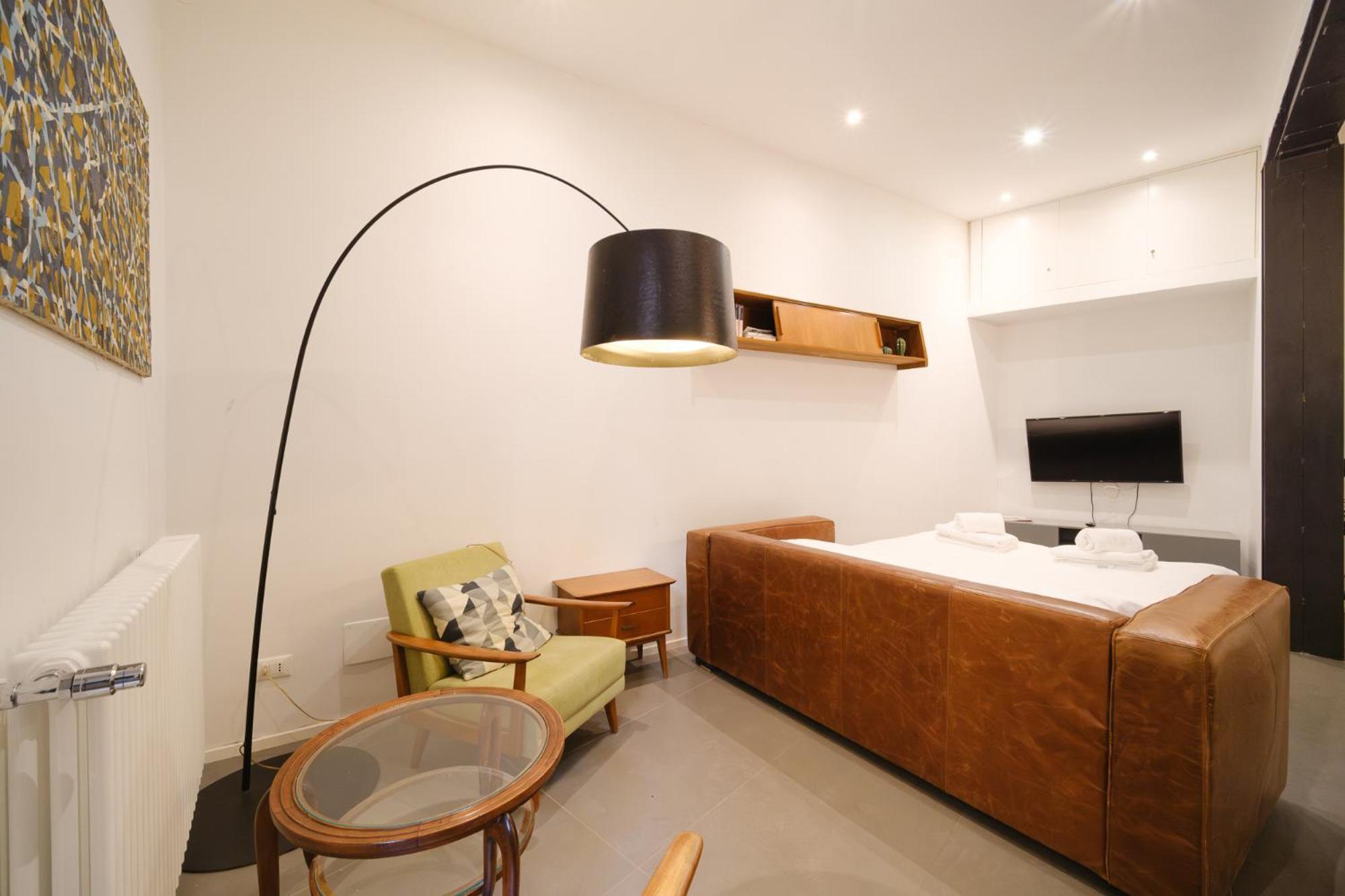 Golden House Buddyrent Apartment *