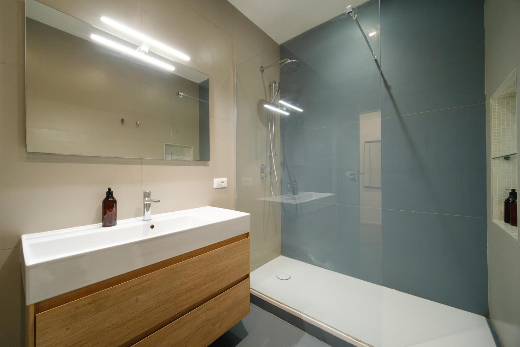 Golden House Buddyrent Apartment