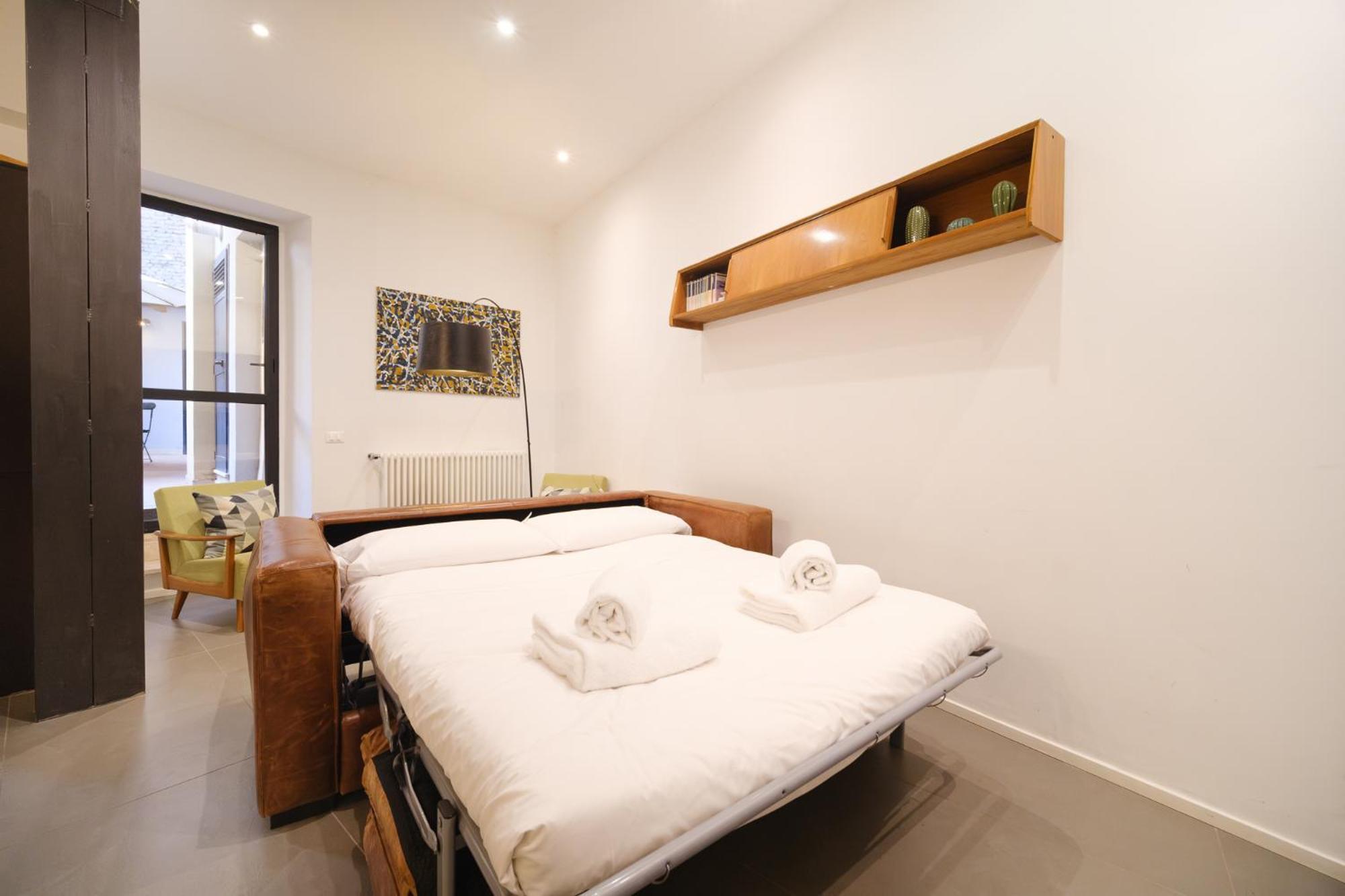 Apartment Golden House Buddyrent
